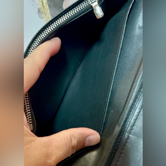 Louis Vuitton Damier Cobalt 2017 America's Cup Brazza Long Wallet - Picture 9 of 13